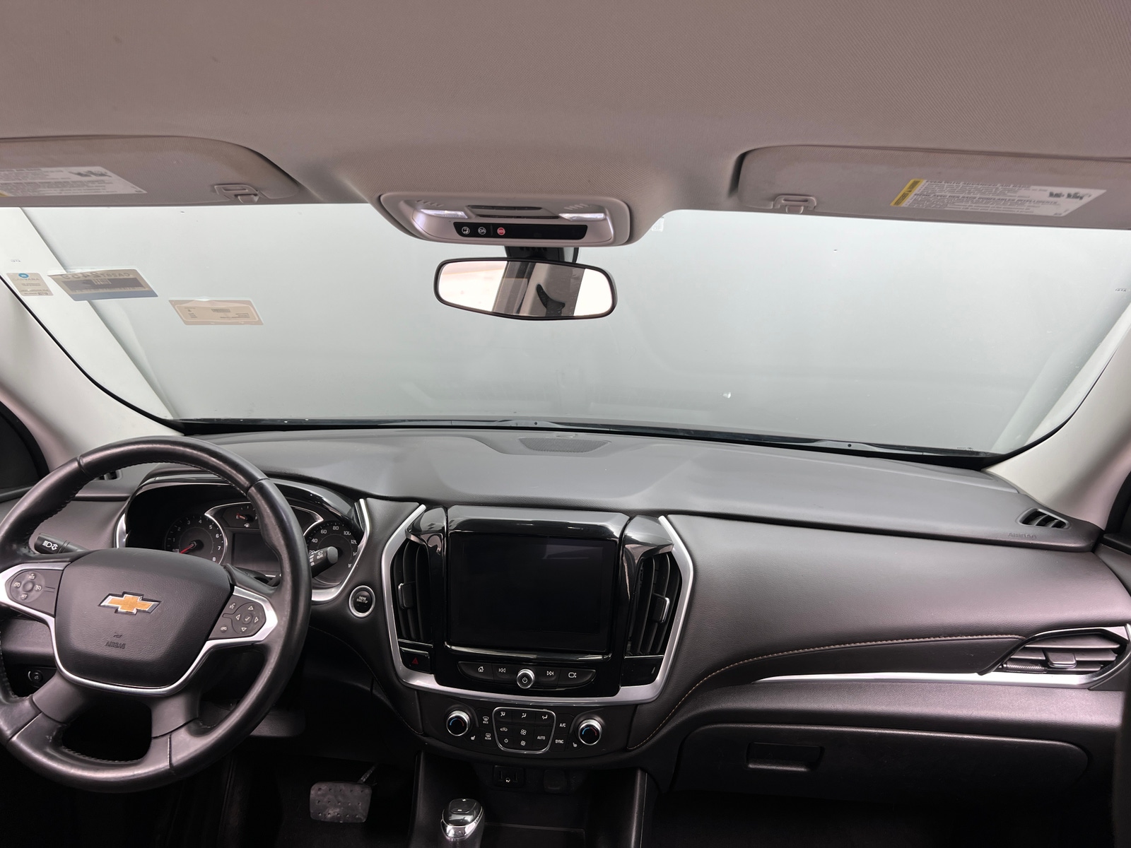 Thumbnail: 2020 Chevrolet Traverse - 3