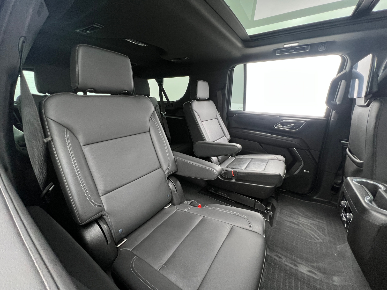 Thumbnail: 2021 Chevrolet Suburban - 5