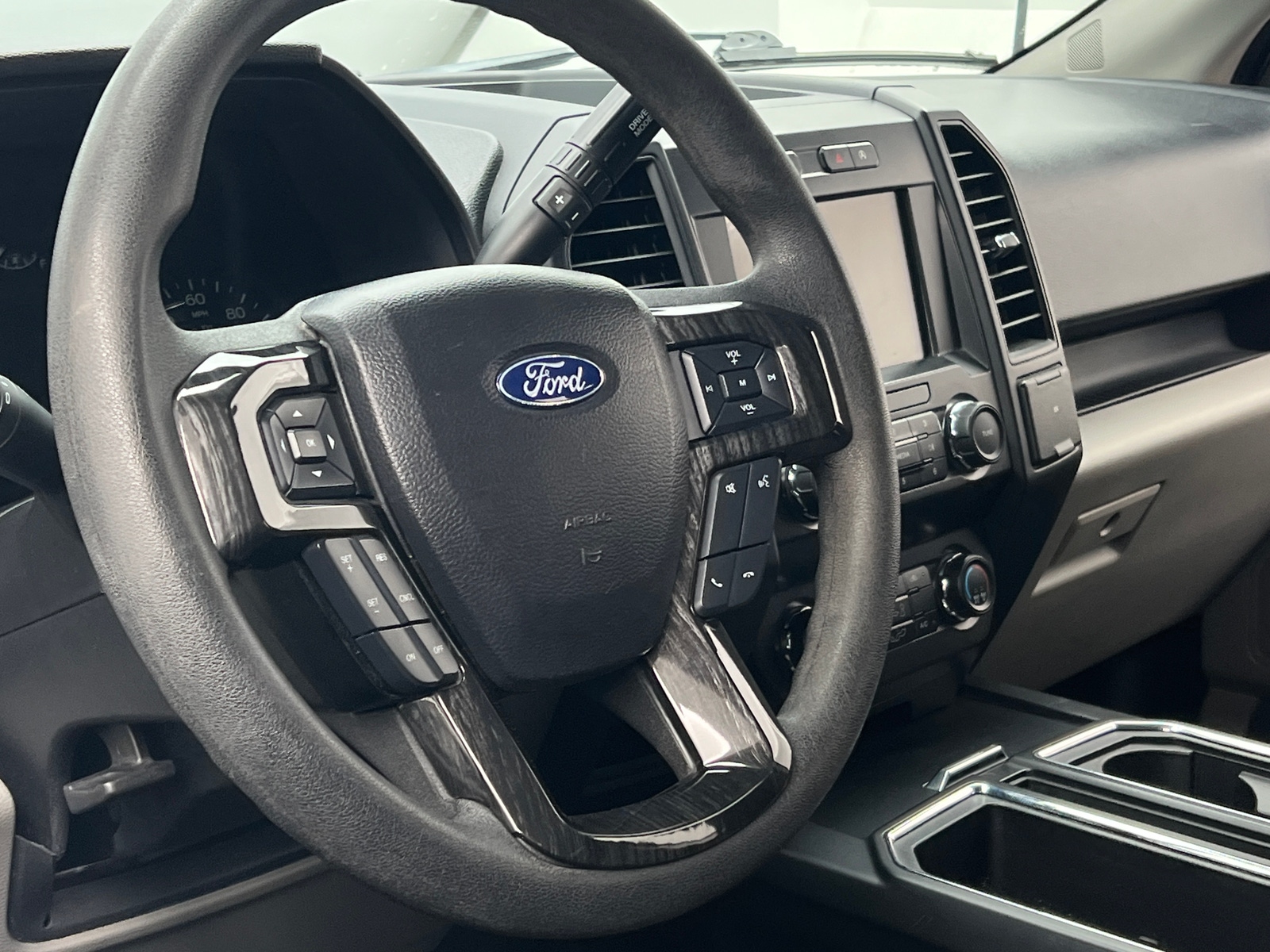 Thumbnail: 2020 Ford Econoline - 5