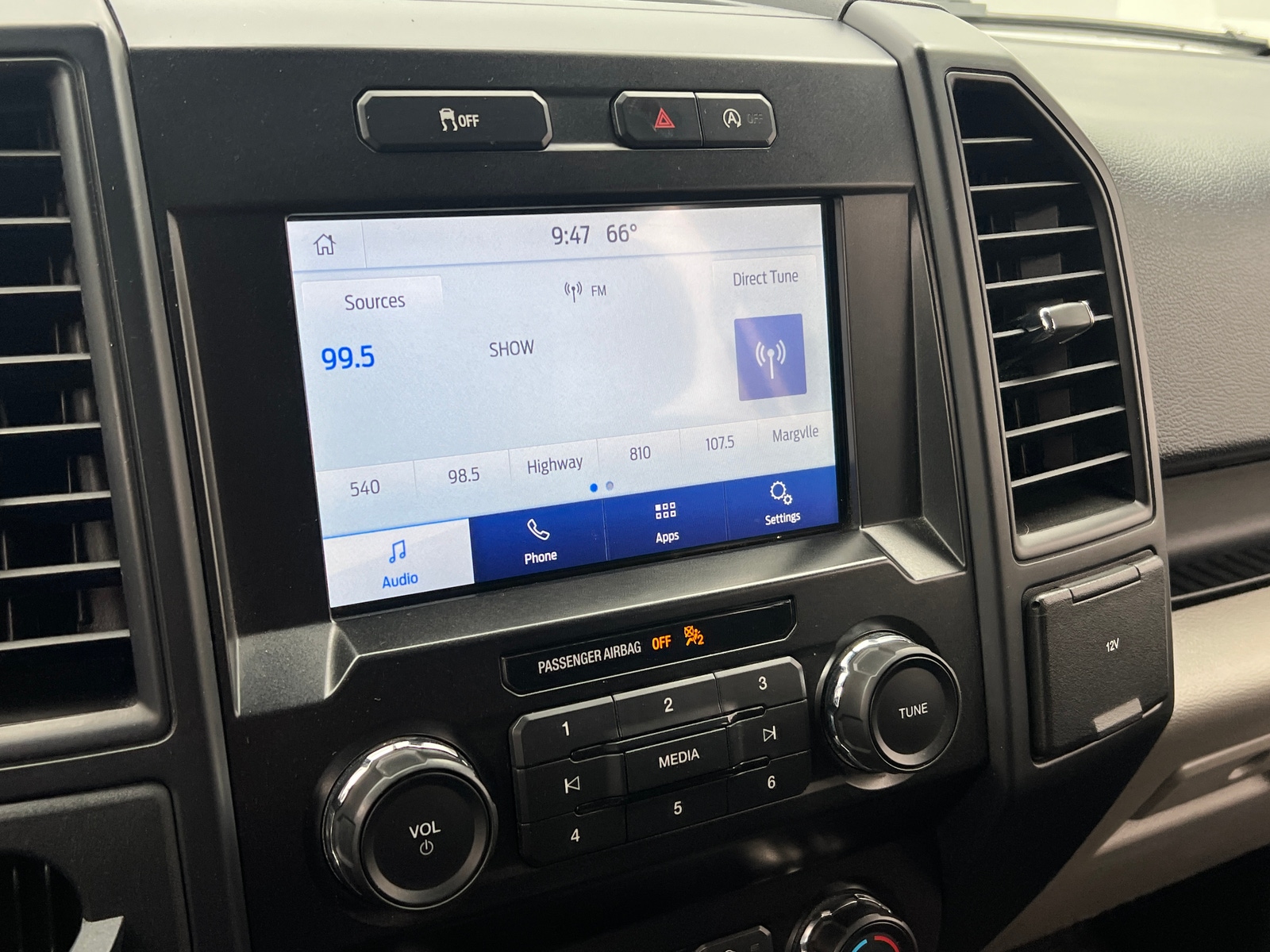 Thumbnail: 2020 Ford Econoline - 4