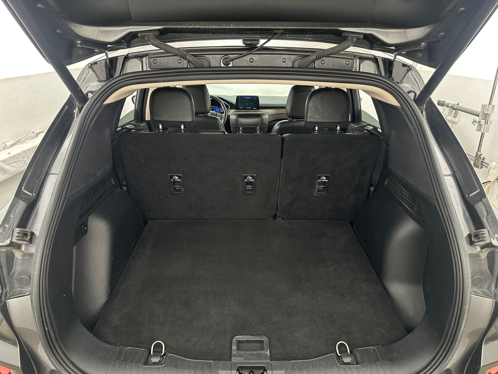 Thumbnail: 2020 Ford Escape - 6