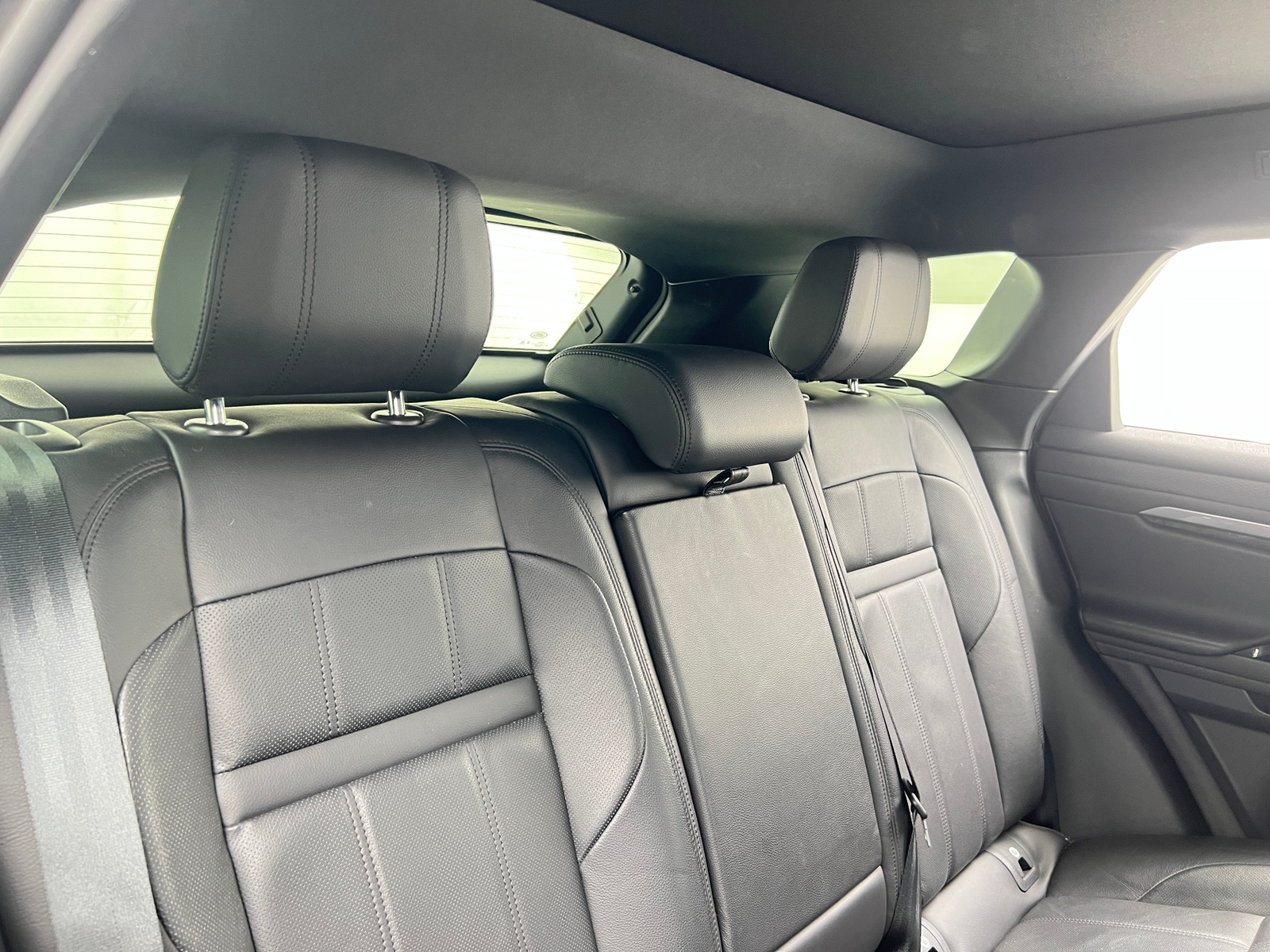 Thumbnail: 2020 Land Rover Range Rover Evoque - 5