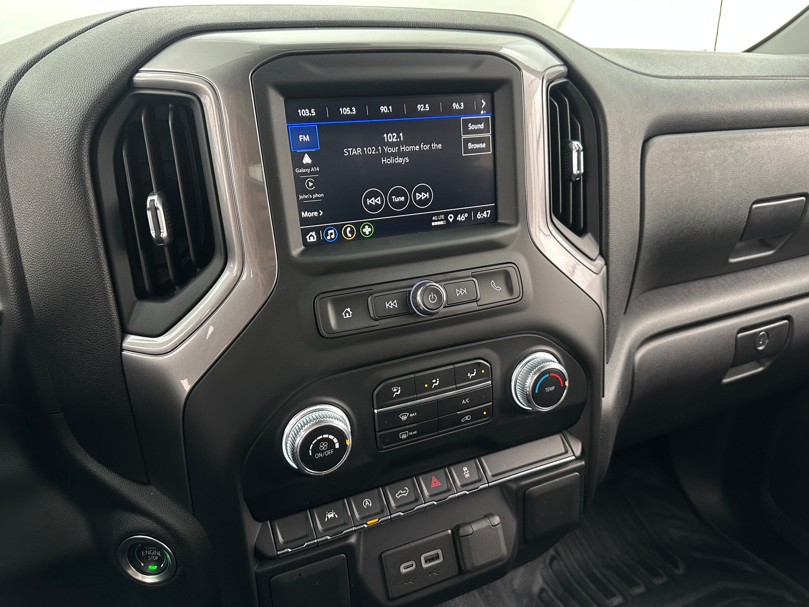 Thumbnail: 2024 GMC Sierra 1500 - 3