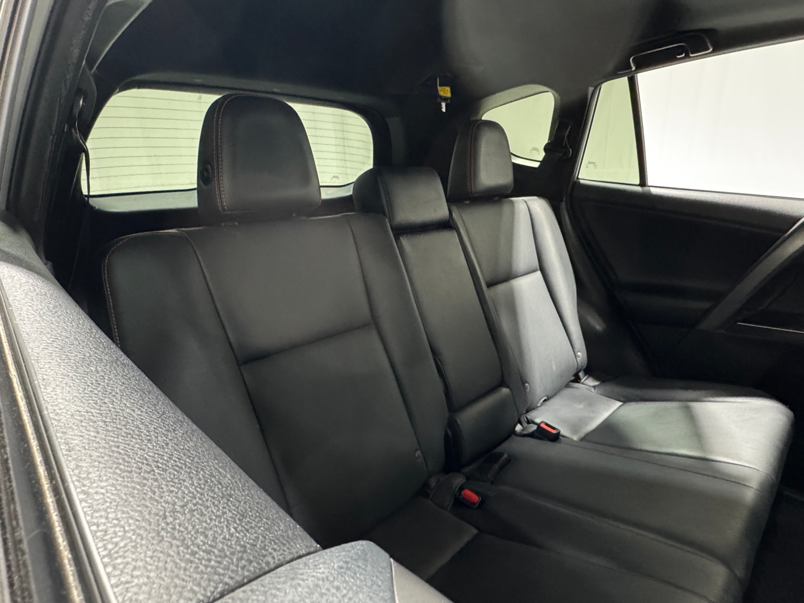 Thumbnail: 2017 Toyota RAV4 - 5