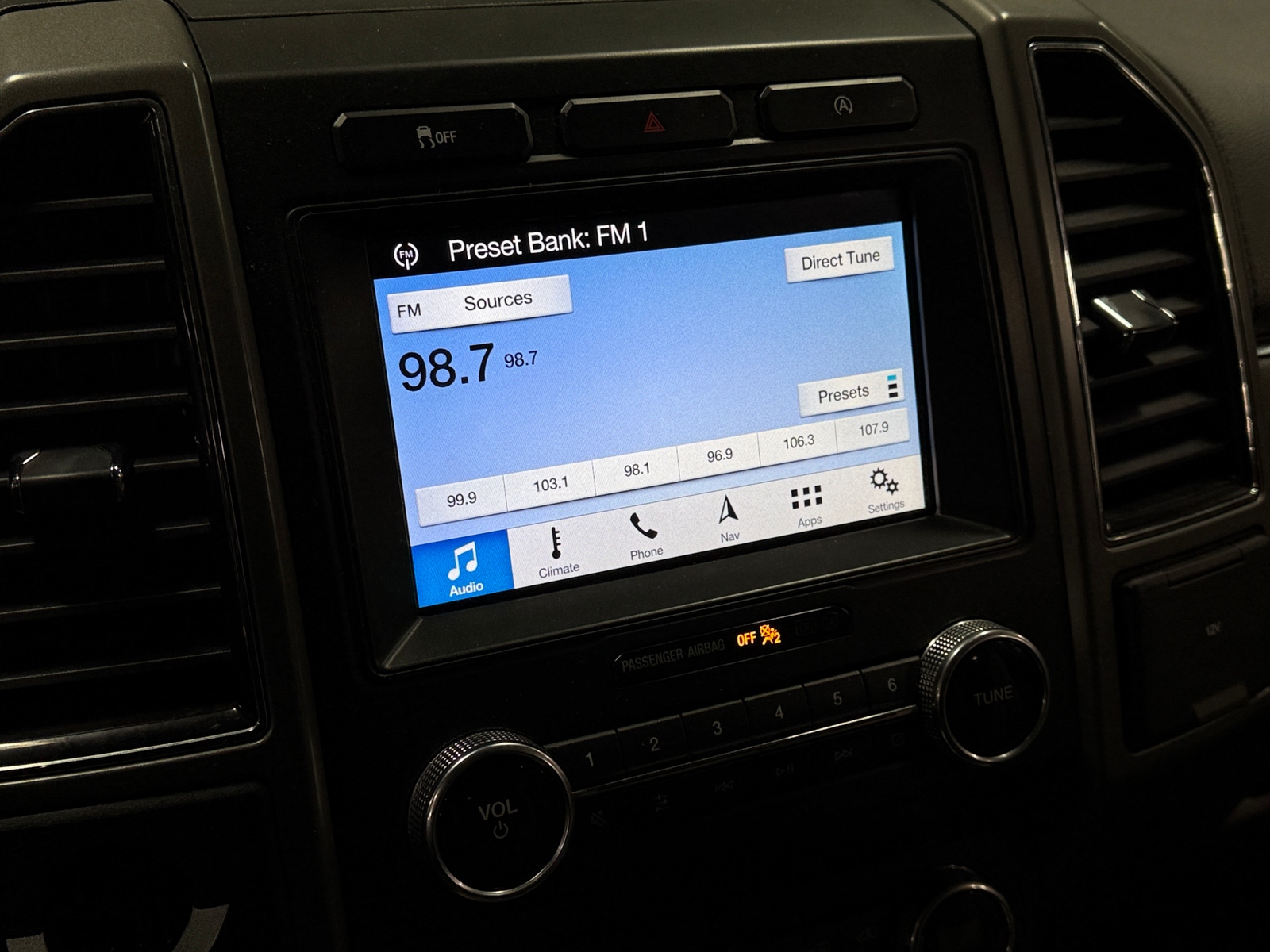 Thumbnail: 2019 Ford Expedition - 3