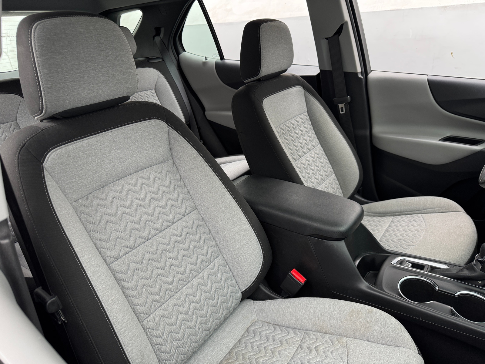 Thumbnail: 2022 Chevrolet Equinox - 2