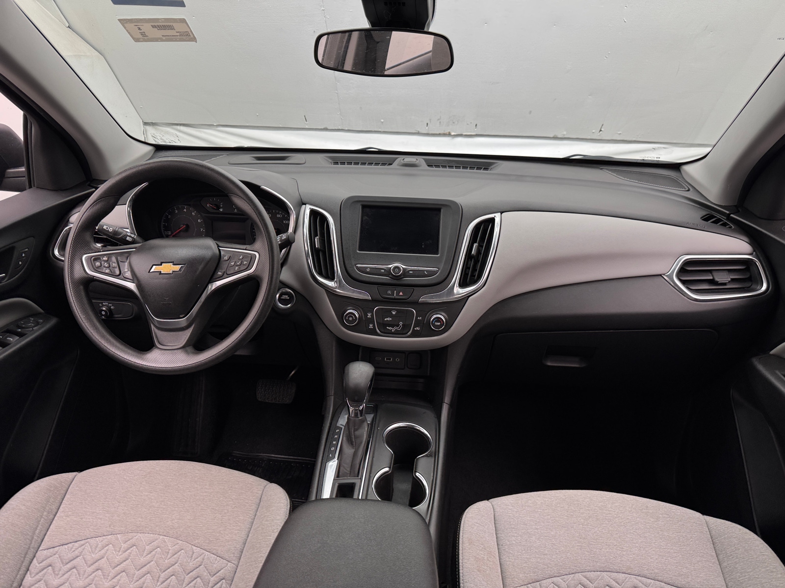 Thumbnail: 2022 Chevrolet Equinox - 3