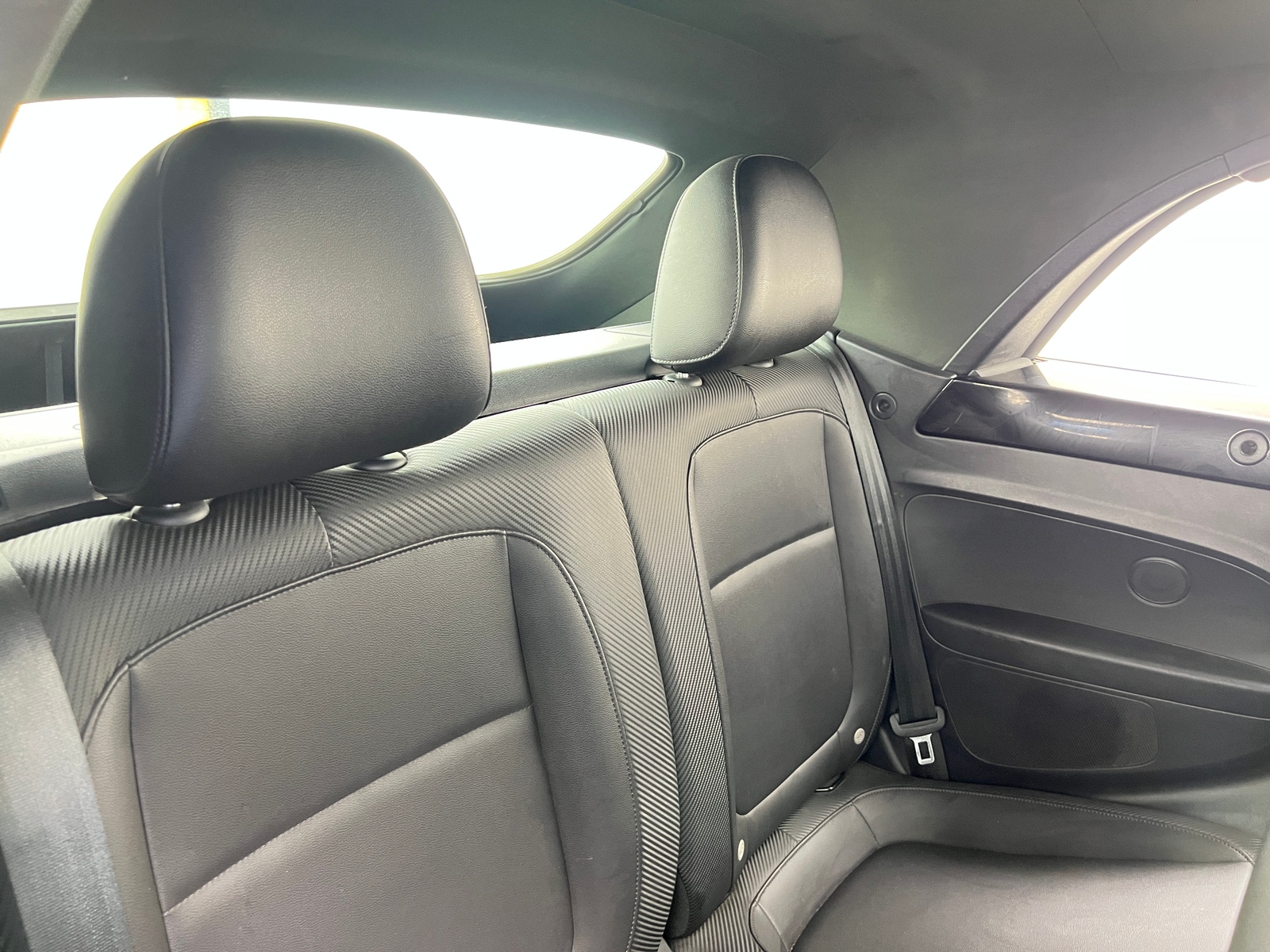 Thumbnail: 2018 Volkswagen Beetle - 5