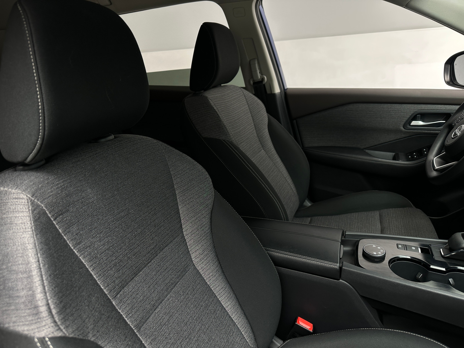 Thumbnail: 2023 Nissan Rogue - 2