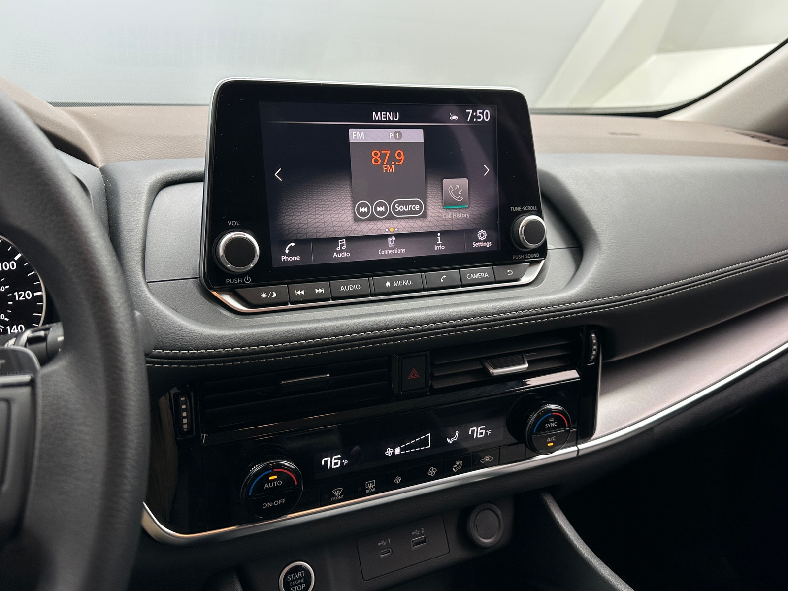 Thumbnail: 2023 Nissan Rogue - 4