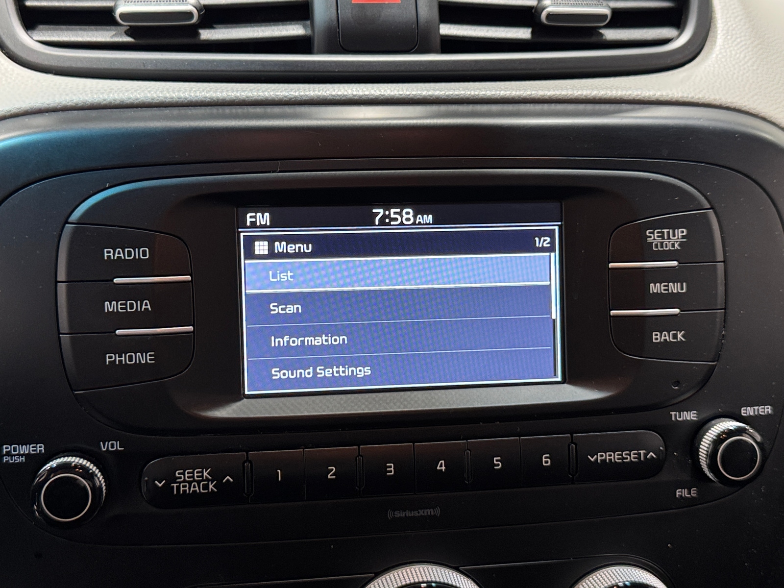 Thumbnail: 2017 Kia Soul - 4