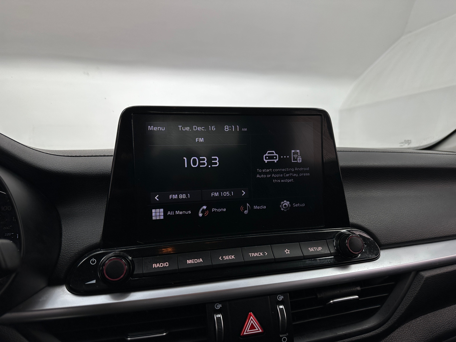 Thumbnail: 2024 Kia Forte - 4