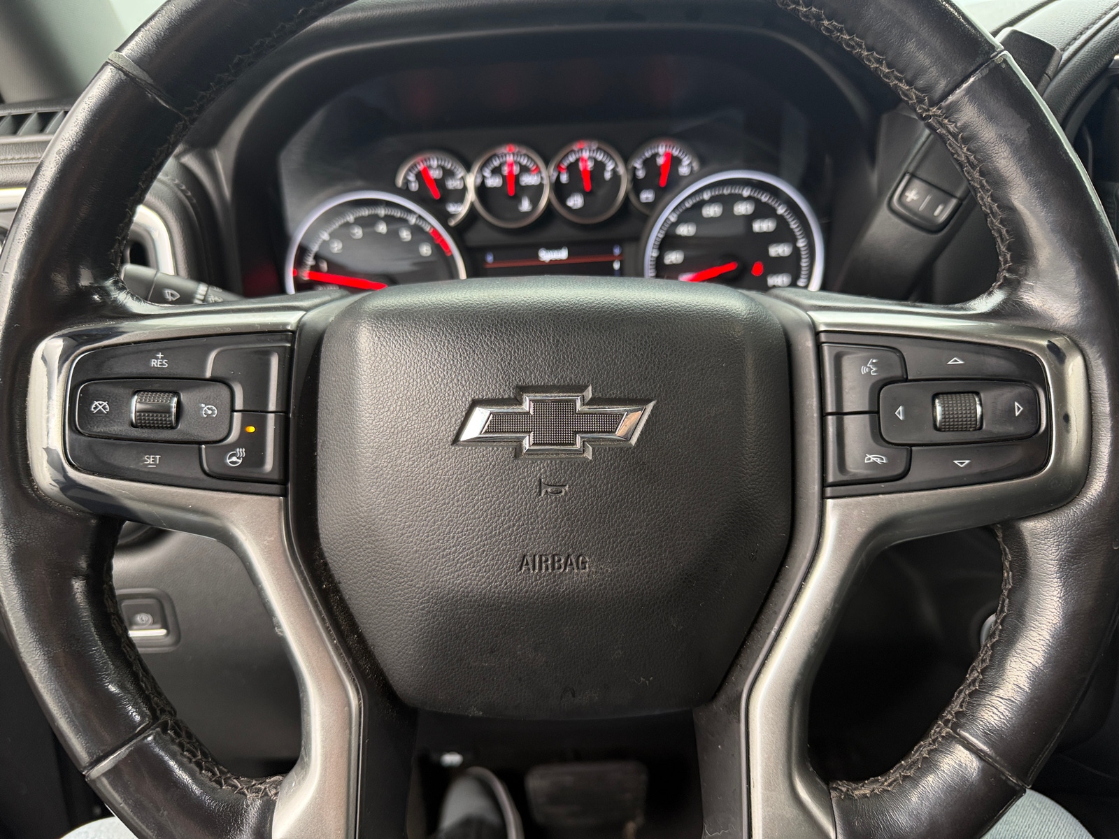 Thumbnail: 2019 Chevrolet Silverado 1500 - 4