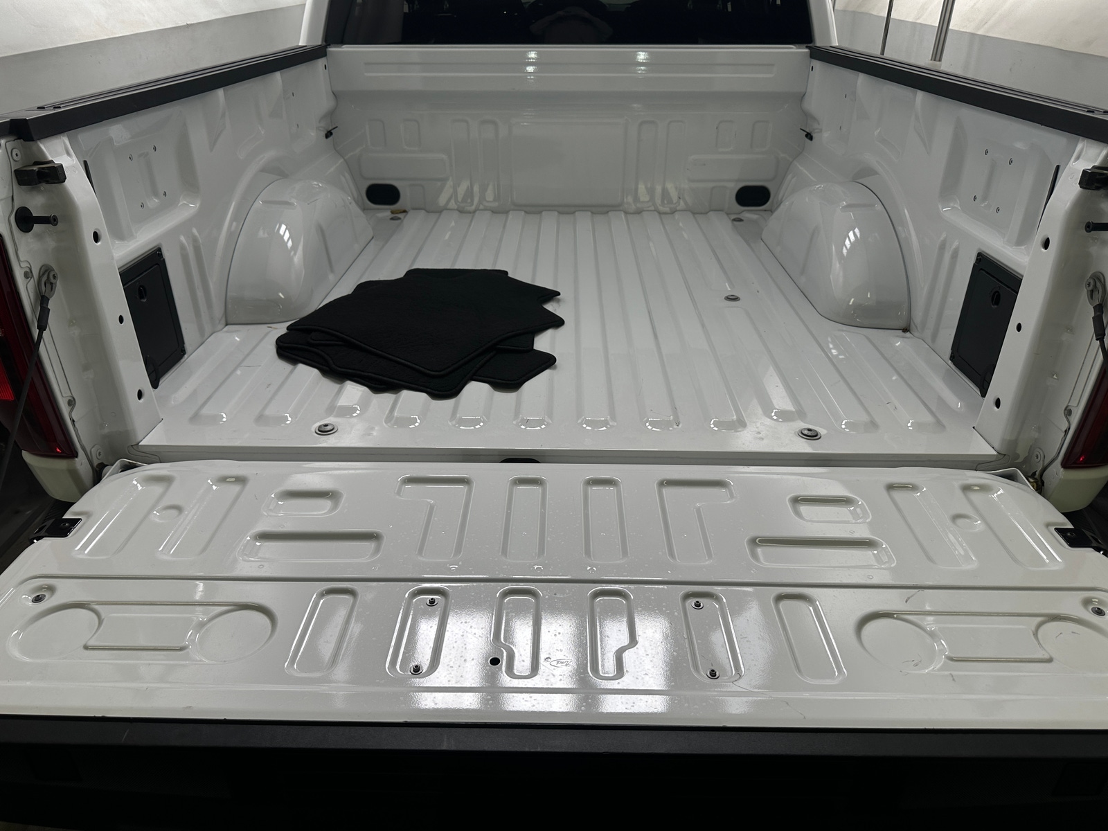 Thumbnail: 2024 Ford Econoline - 7