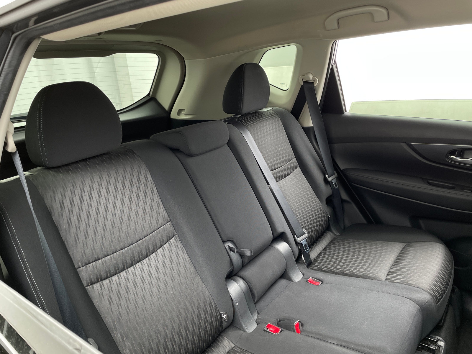 Thumbnail: 2017 Nissan Rogue - 6