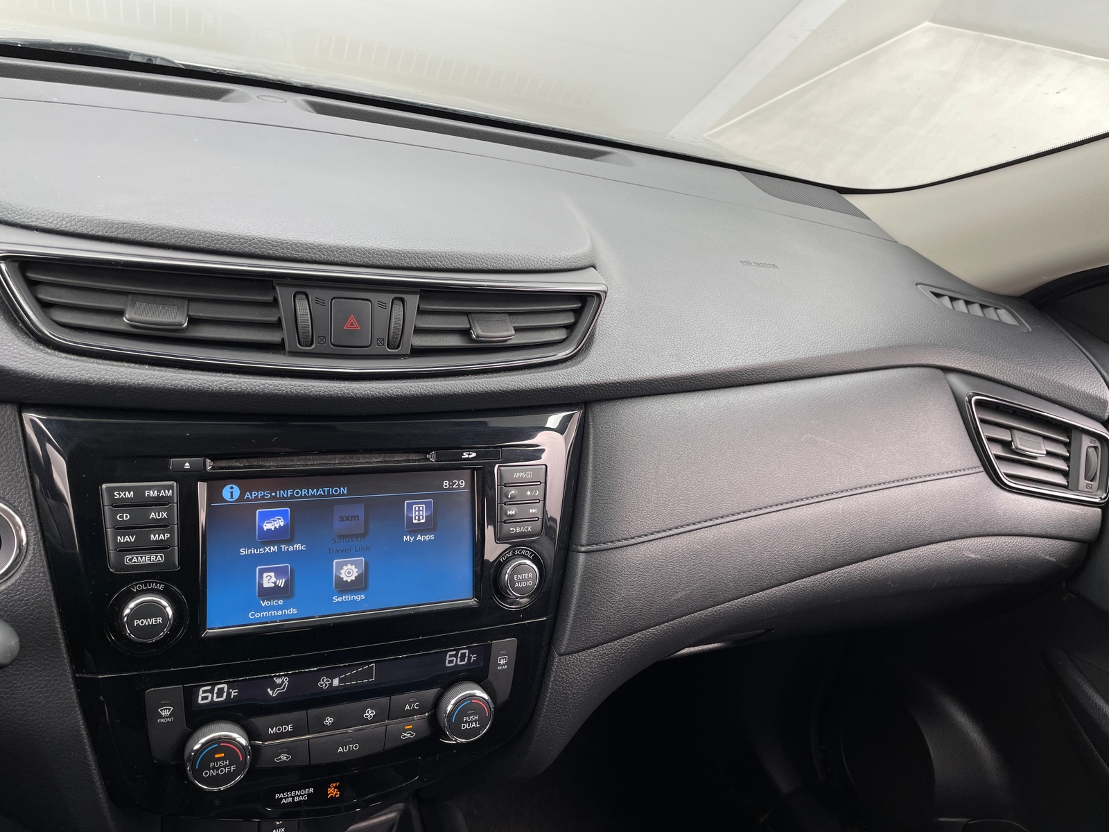 Thumbnail: 2017 Nissan Rogue - 4