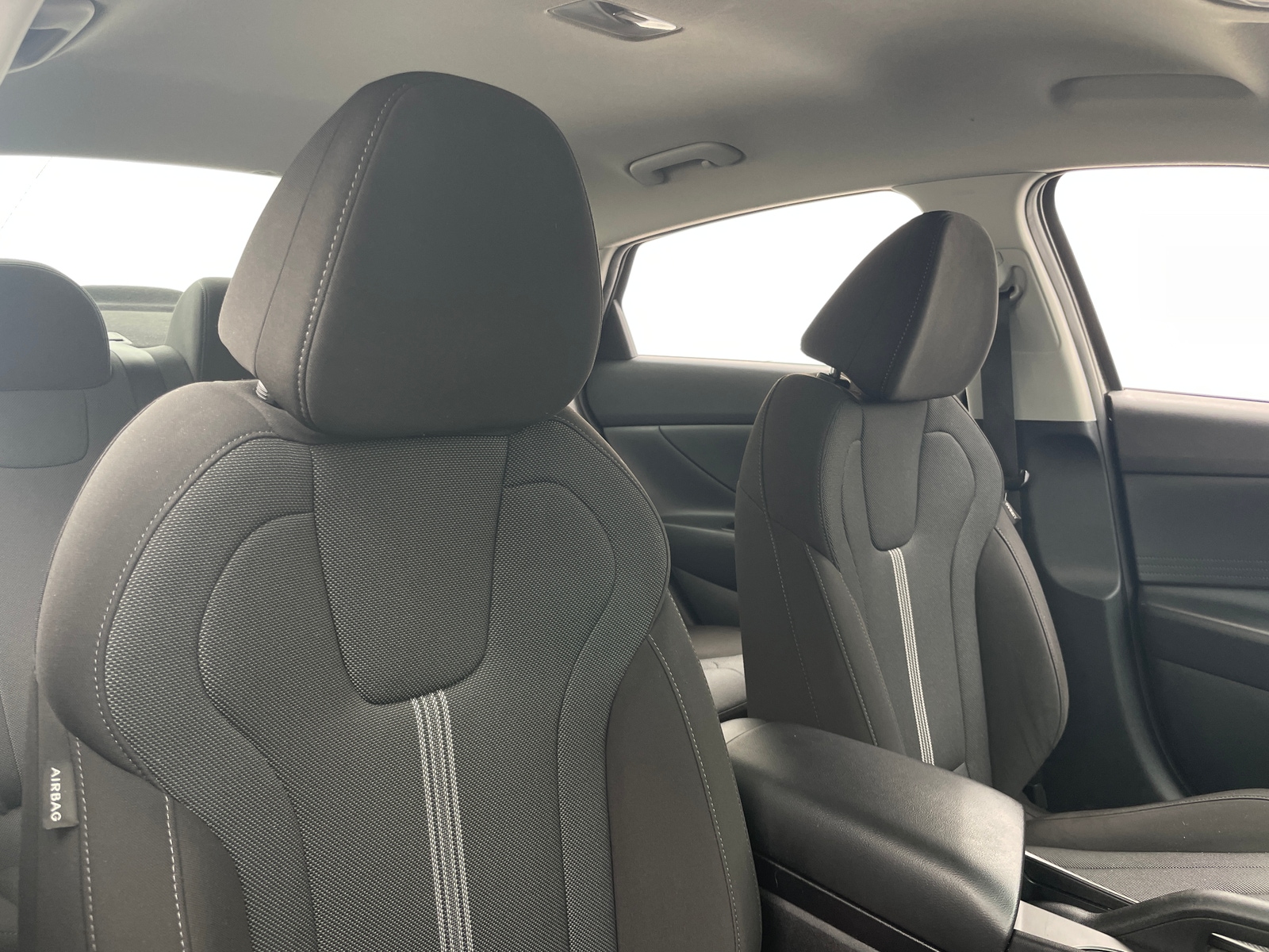 Thumbnail: 2022 Hyundai Elantra - 2