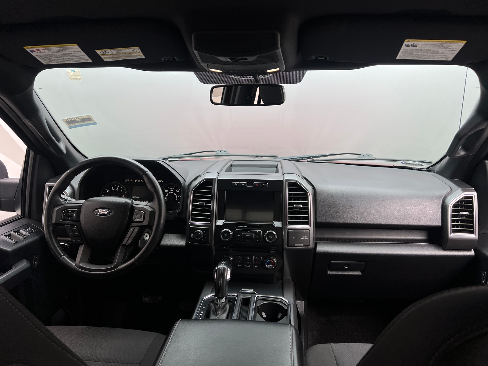 Thumbnail: 2018 Ford Econoline - 3