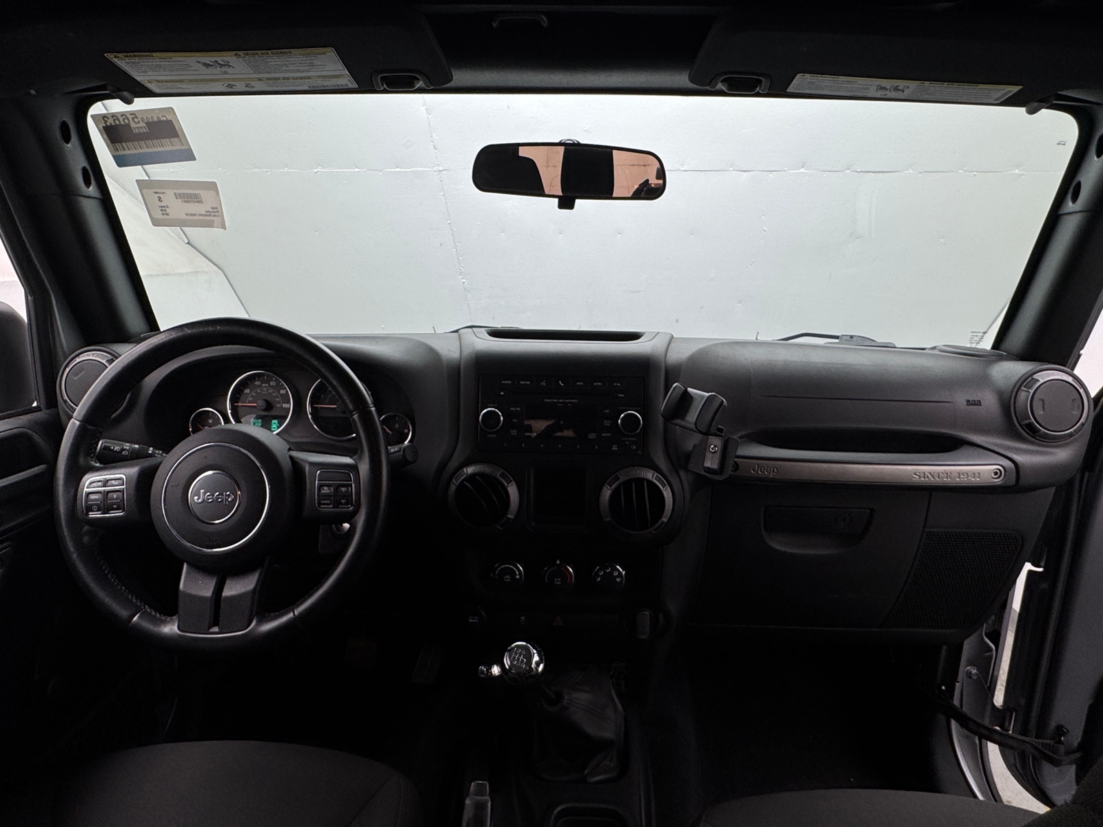 Thumbnail: 2015 Jeep Wrangler - 3