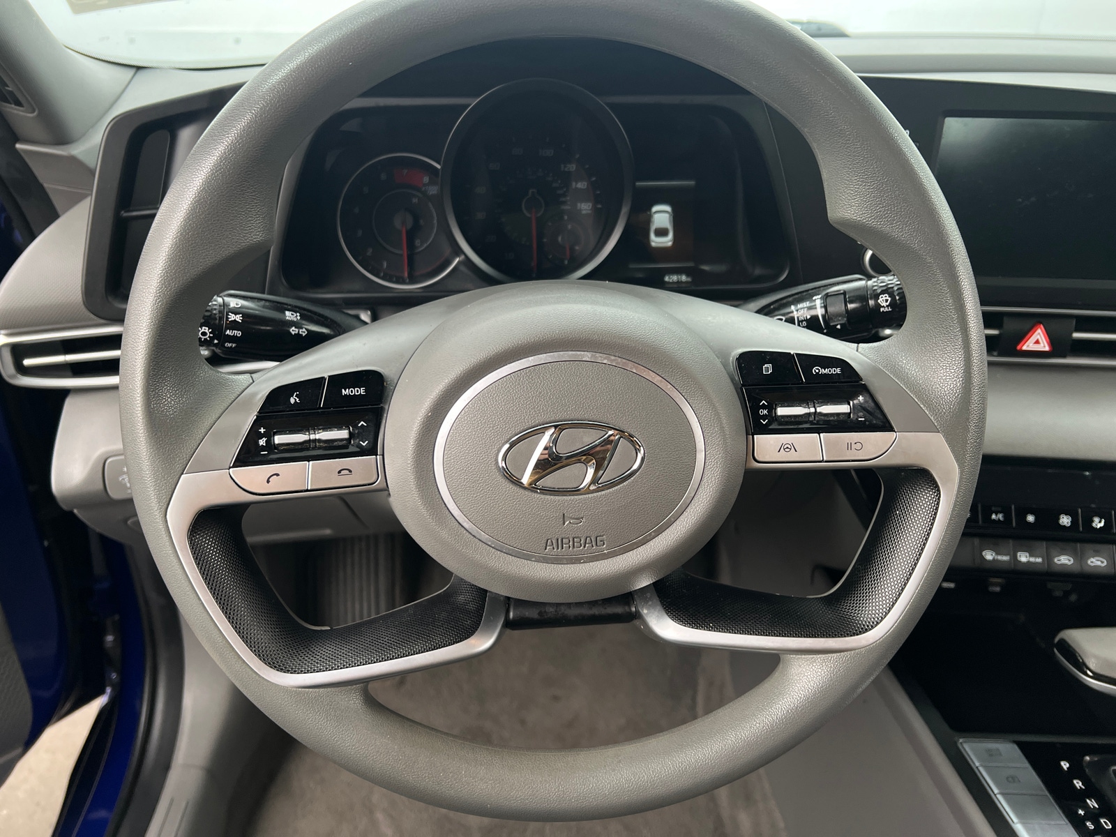 Thumbnail: 2022 Hyundai Elantra - 5