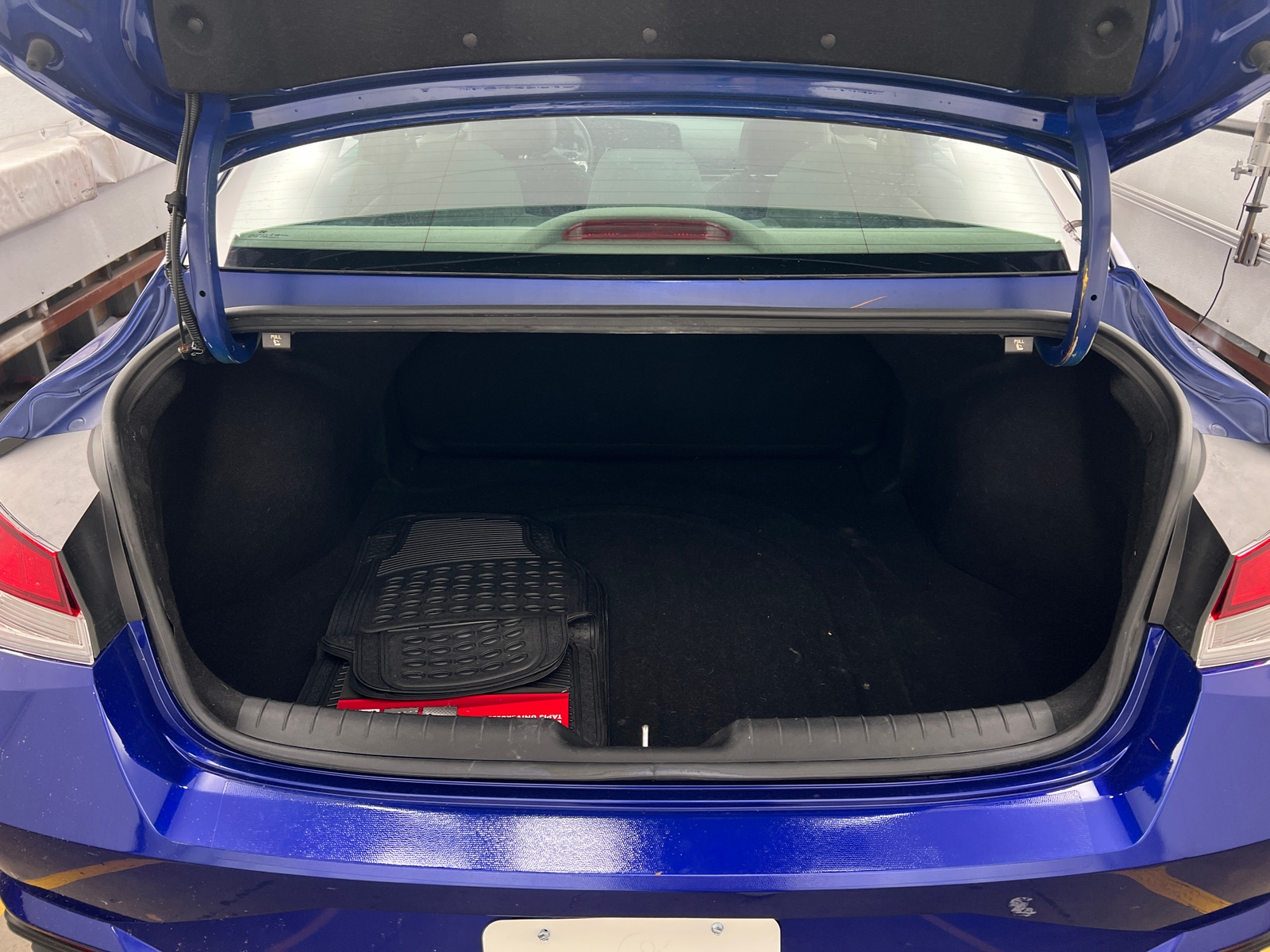 Thumbnail: 2022 Hyundai Elantra - 7