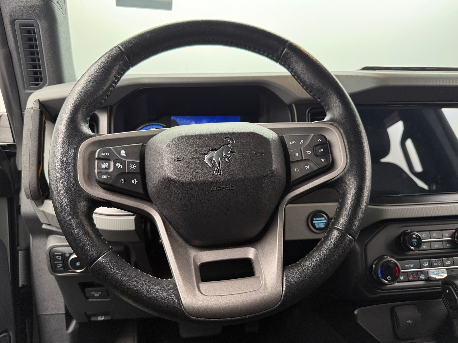 Thumbnail: 2023 Ford Bronco - 4