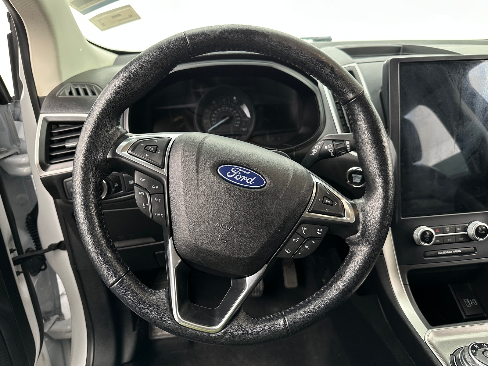 Thumbnail: 2023 Ford Edge - 4