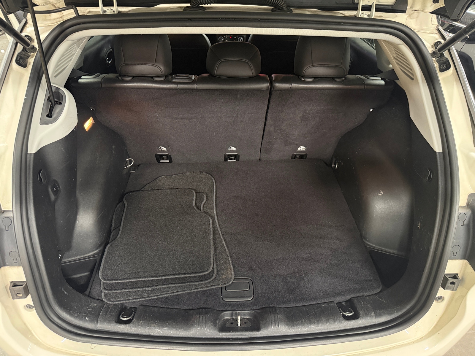 Thumbnail: 2018 Jeep Compass - 6