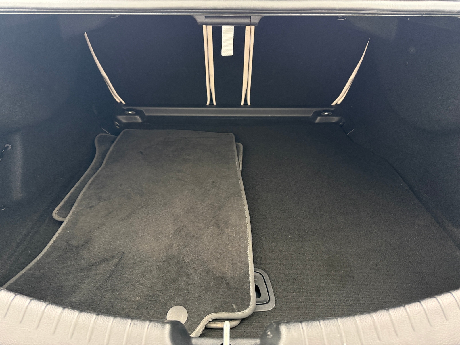 Thumbnail: 2025 Mercedes-Benz CLE - 4