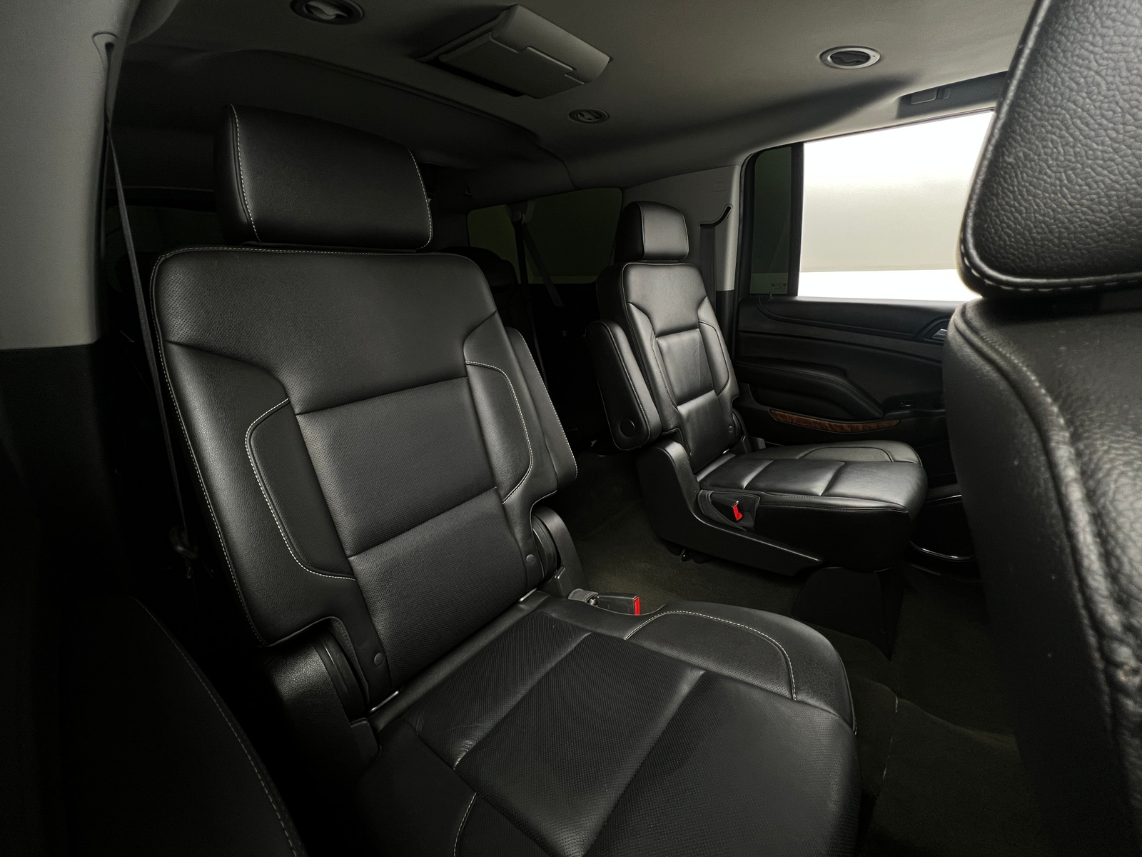 Thumbnail: 2017 Chevrolet Suburban - 5