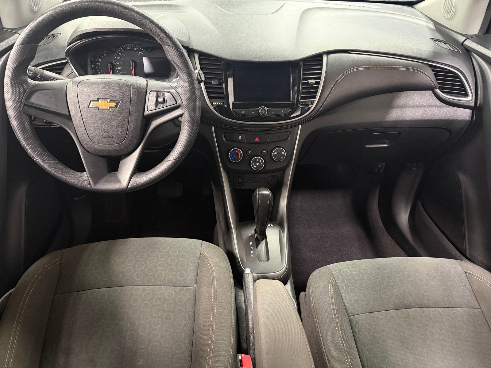 Thumbnail: 2018 Chevrolet Trax - 3