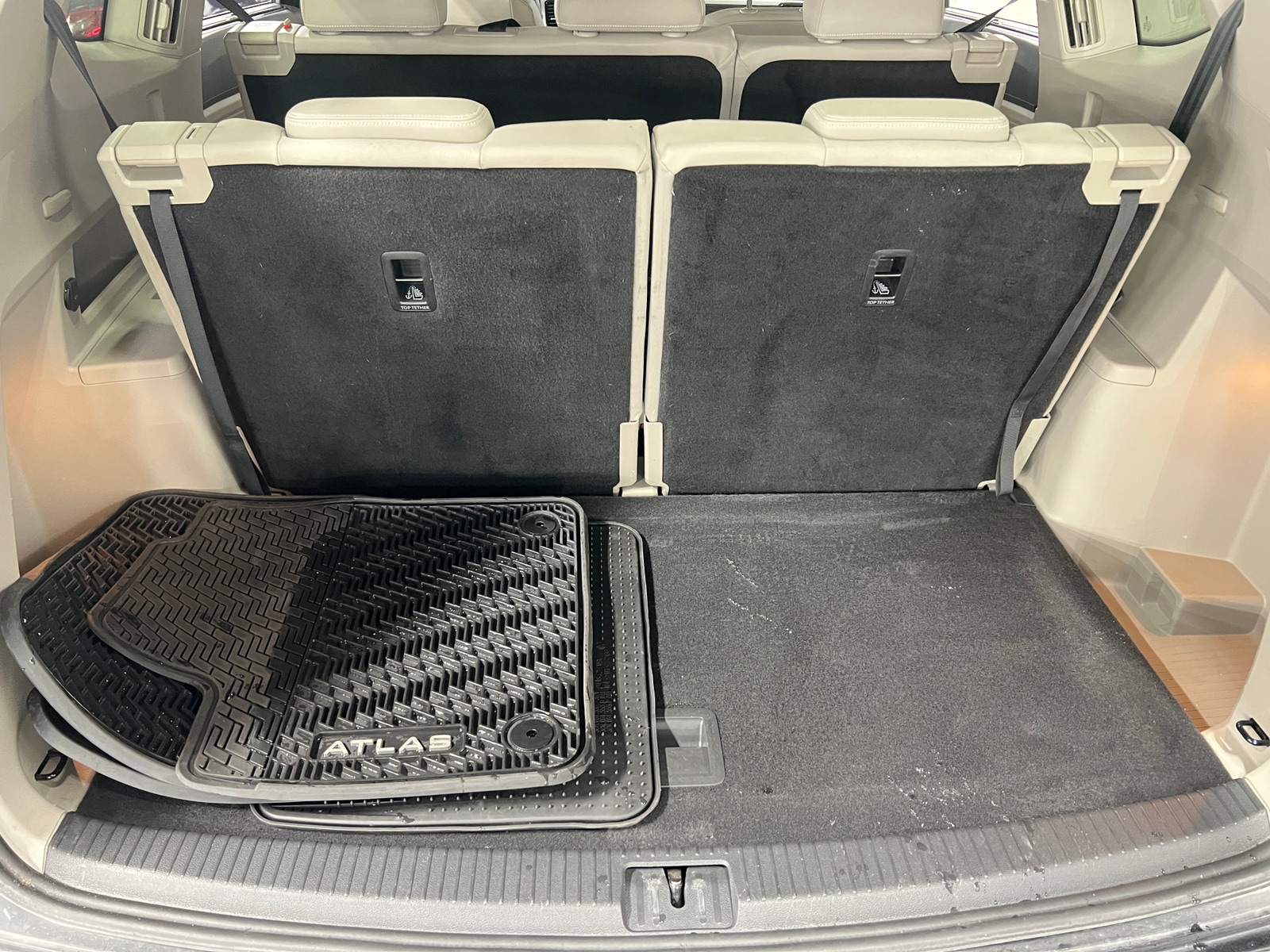 Thumbnail: 2023 Volkswagen Atlas - 6