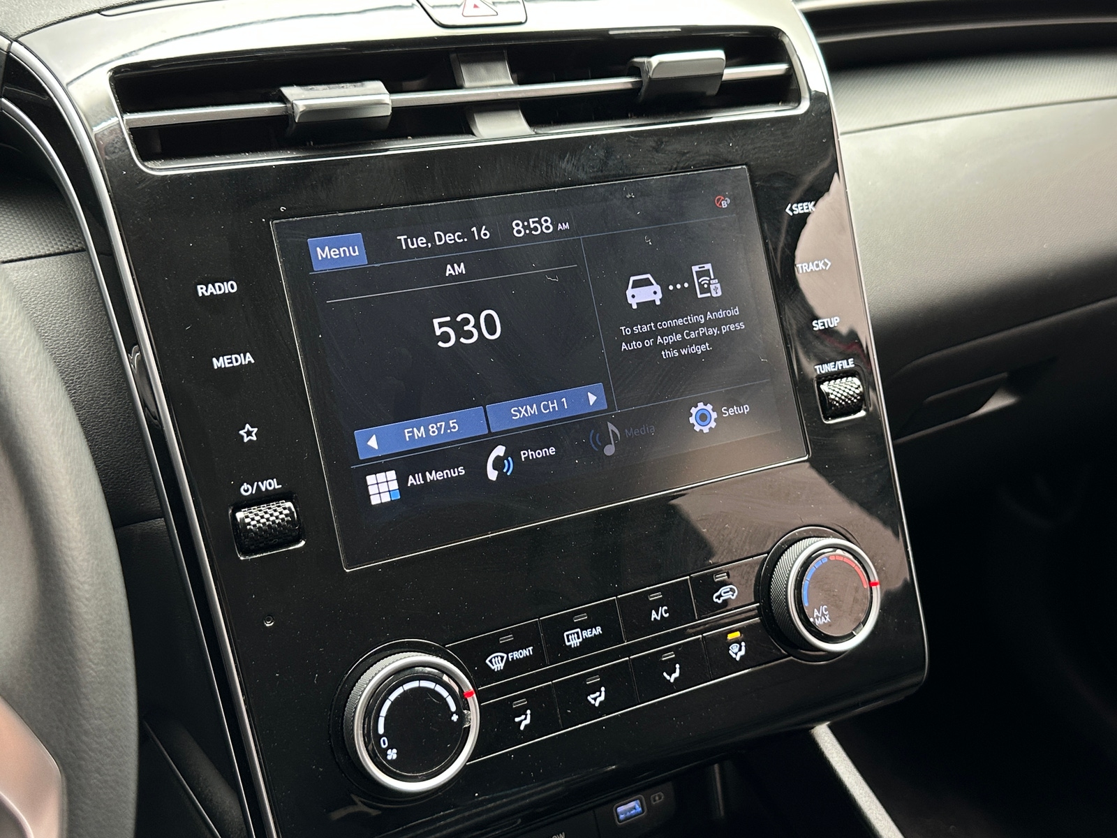 Thumbnail: 2022 Hyundai Tucson - 4