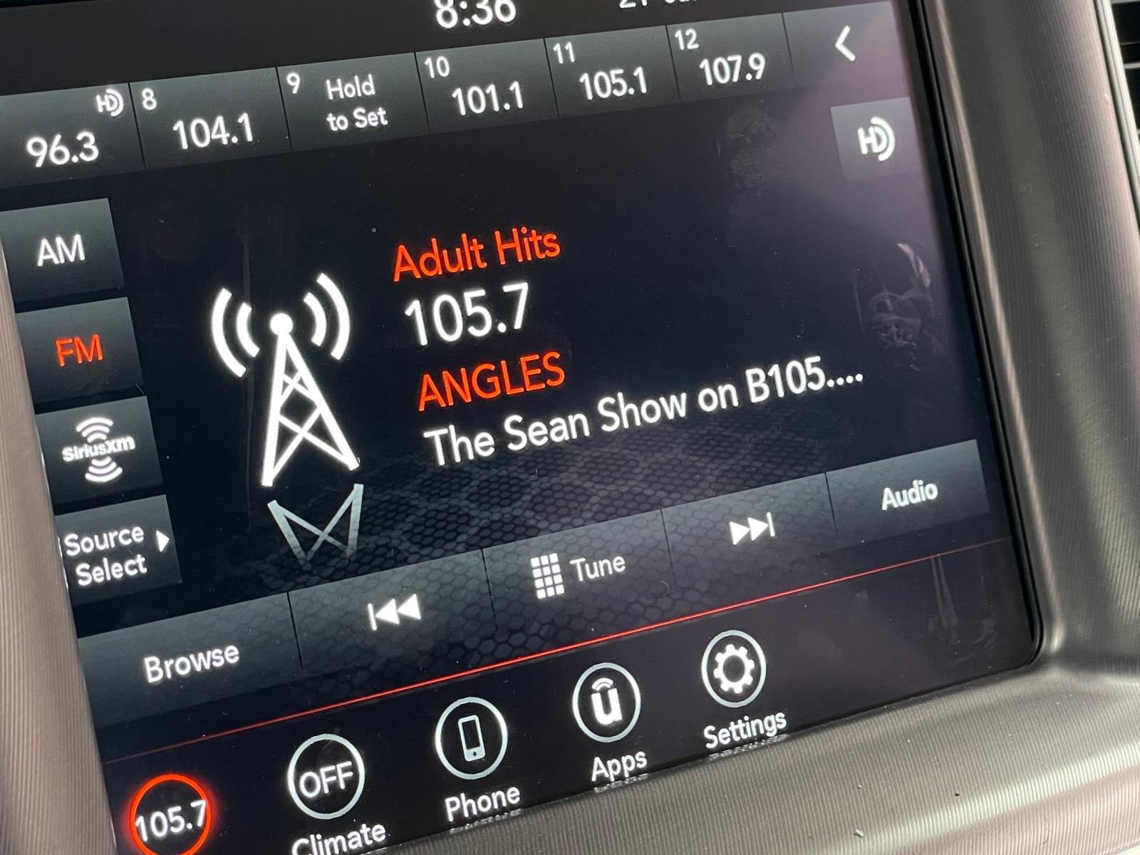 Thumbnail: 2021 Dodge Charger - 4