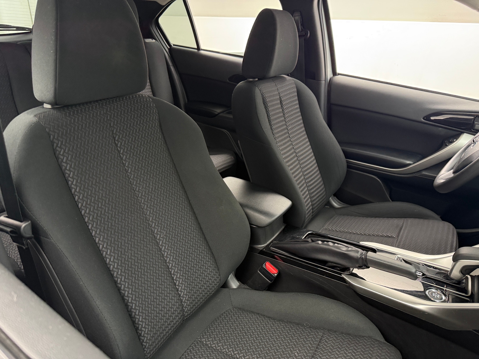 Thumbnail: 2024 Mitsubishi Eclipse Cross - 2