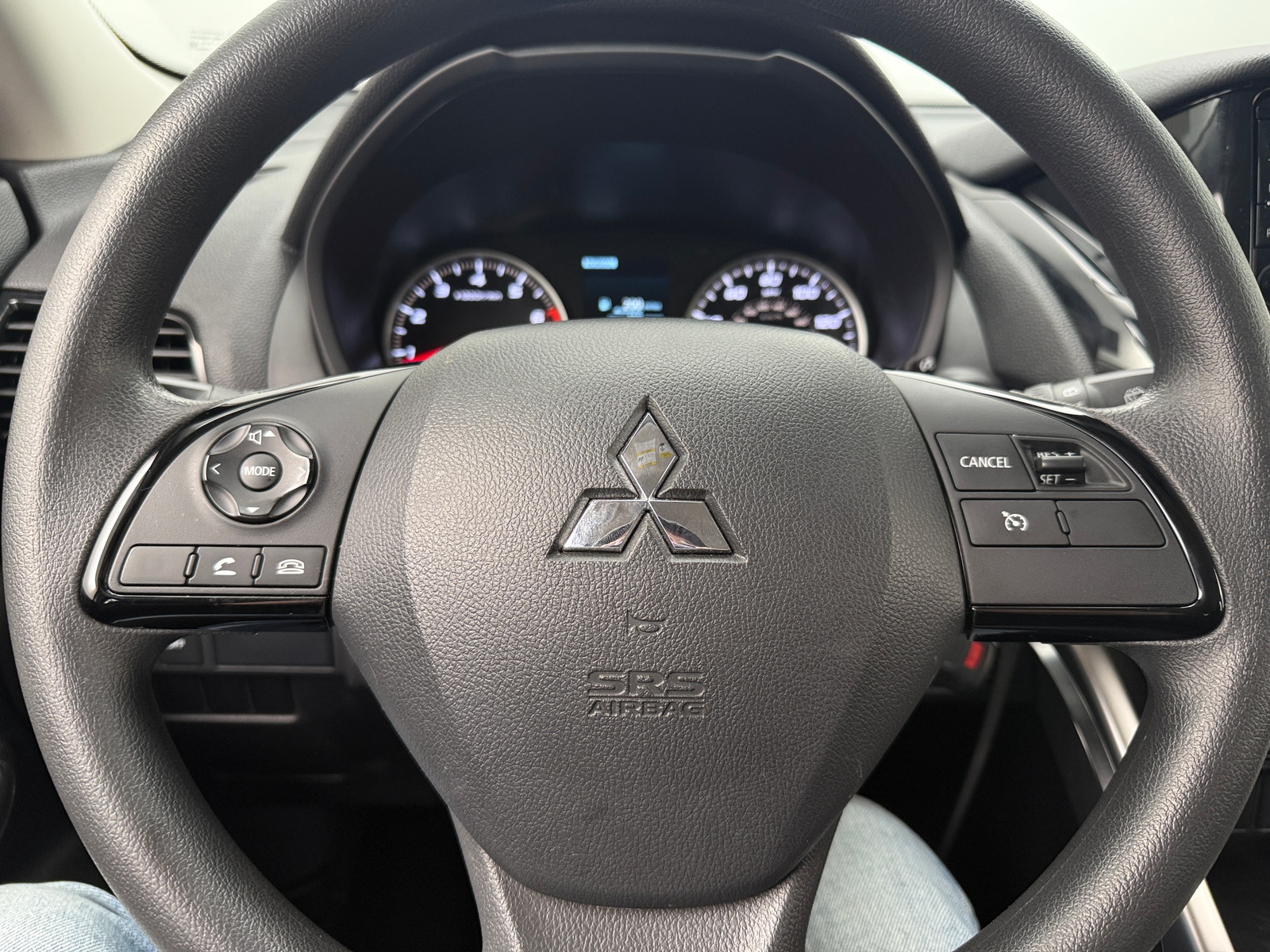 Thumbnail: 2024 Mitsubishi Eclipse Cross - 5