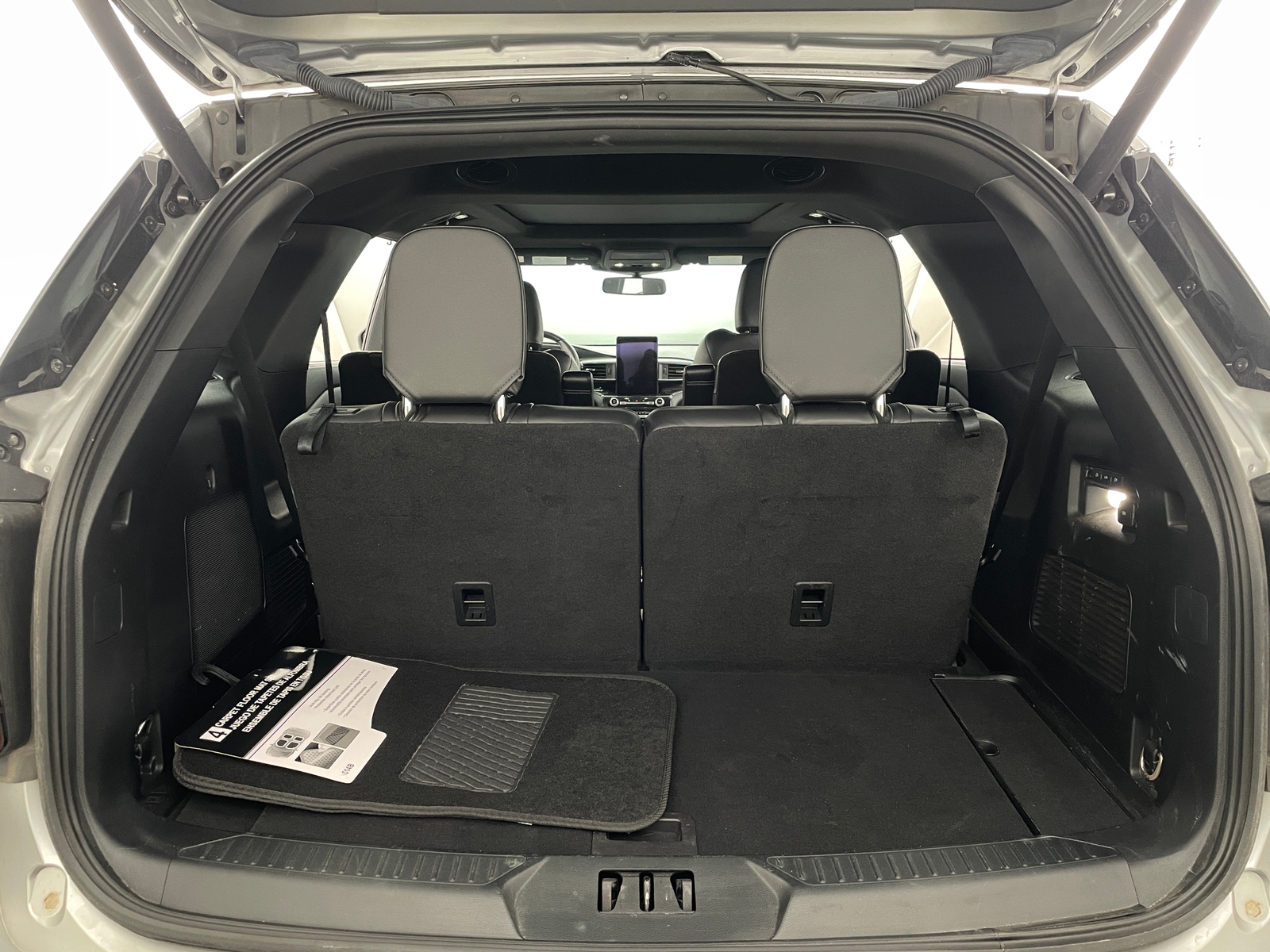 Thumbnail: 2021 Ford Explorer - 6