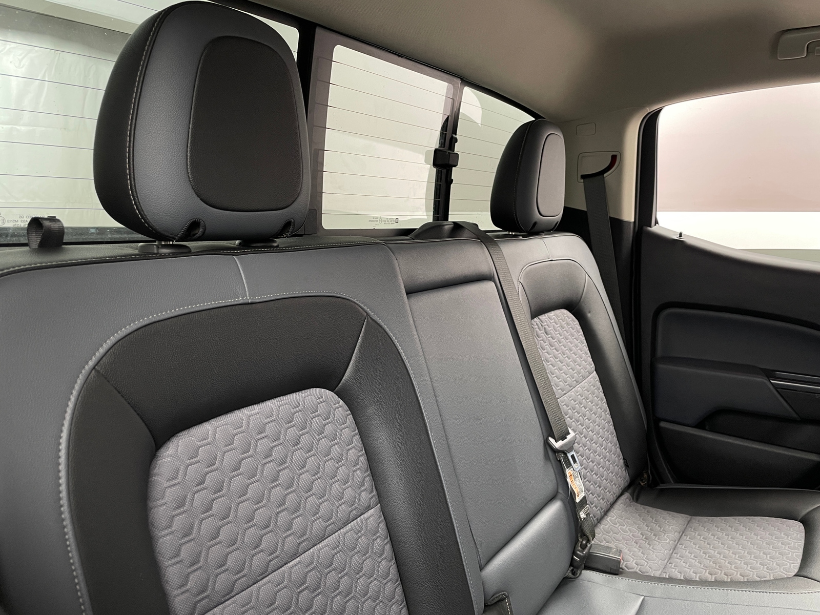 Thumbnail: 2017 Chevrolet Colorado - 6