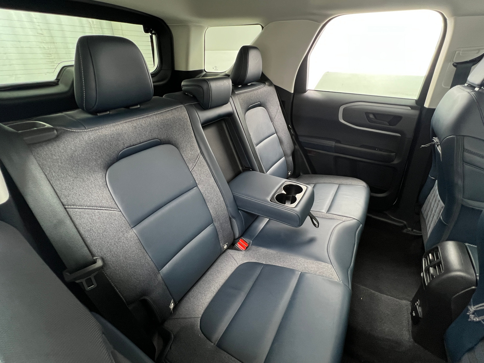 Thumbnail: 2022 Ford Bronco Sport - 5