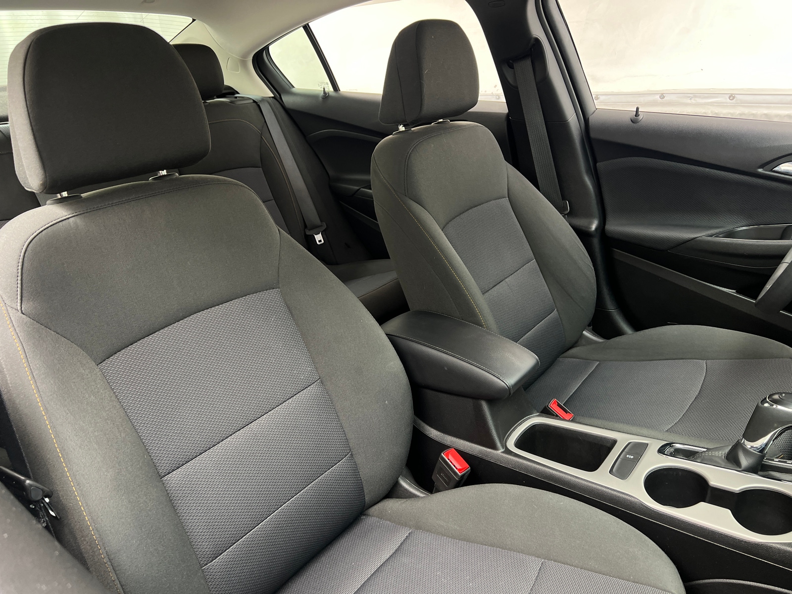 Thumbnail: 2018 Chevrolet Cruze - 2