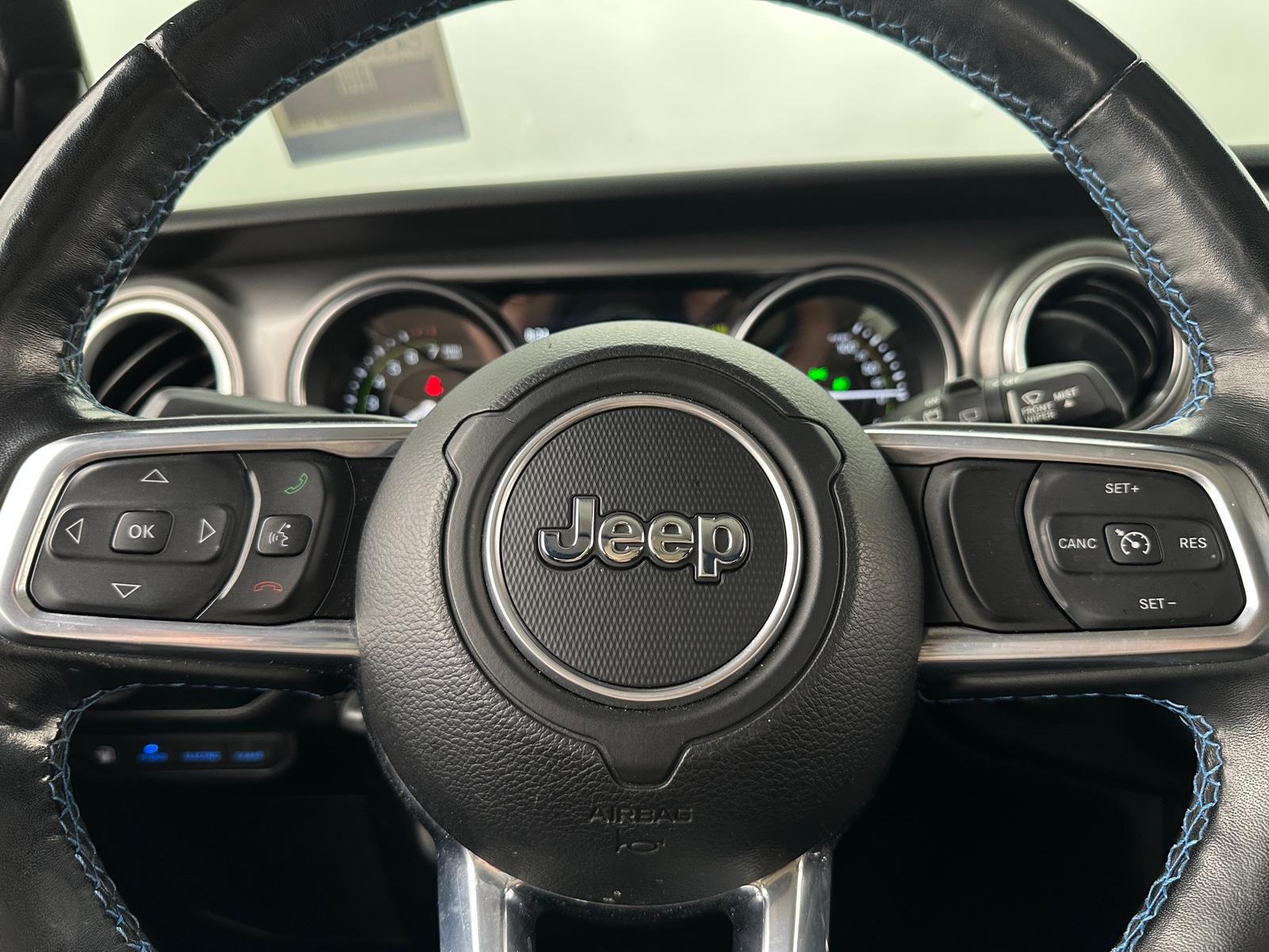 Thumbnail: 2021 Jeep Wrangler - 5