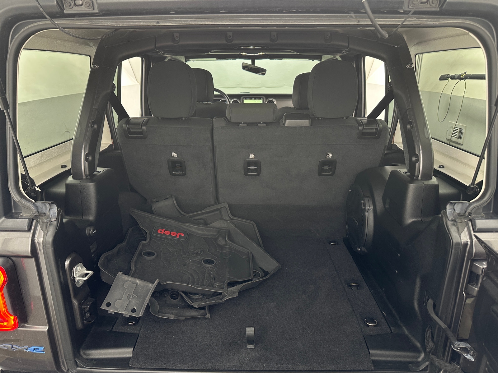 Thumbnail: 2021 Jeep Wrangler - 7