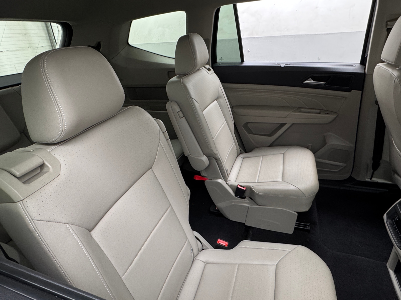 Thumbnail: 2022 Volkswagen Atlas - 5