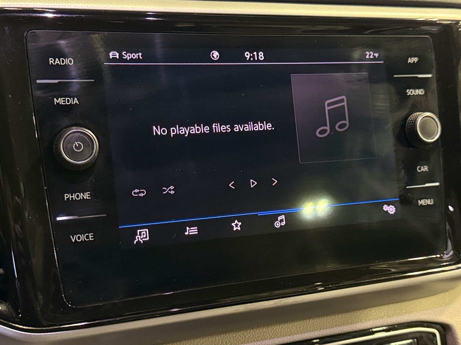 Thumbnail: 2022 Volkswagen Atlas - 3