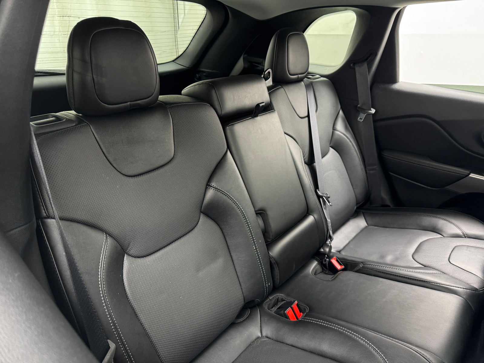 Thumbnail: 2022 Jeep Cherokee - 5