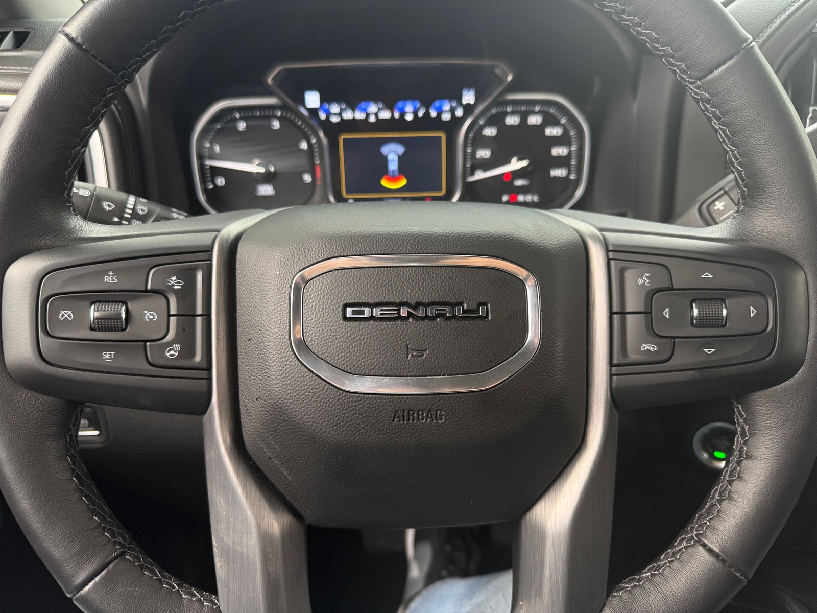 Thumbnail: 2023 GMC Sierra 3500 - 5