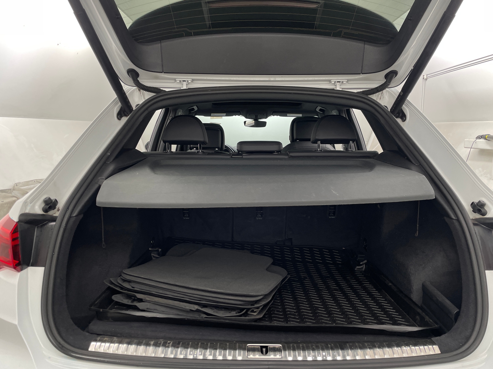 Thumbnail: 2021 Audi Q3 - 6