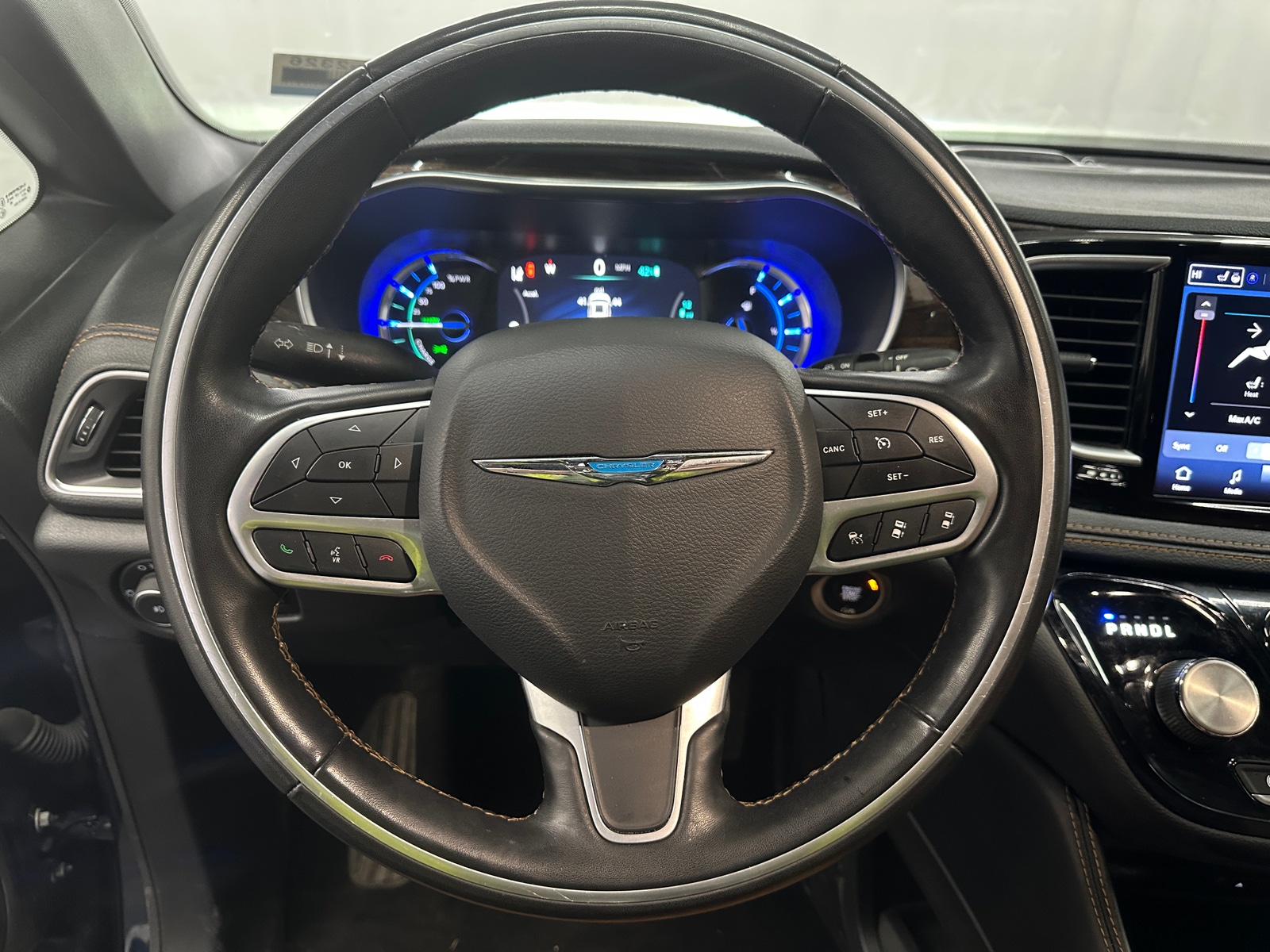 Thumbnail: 2021 Chrysler Pacifica - 4