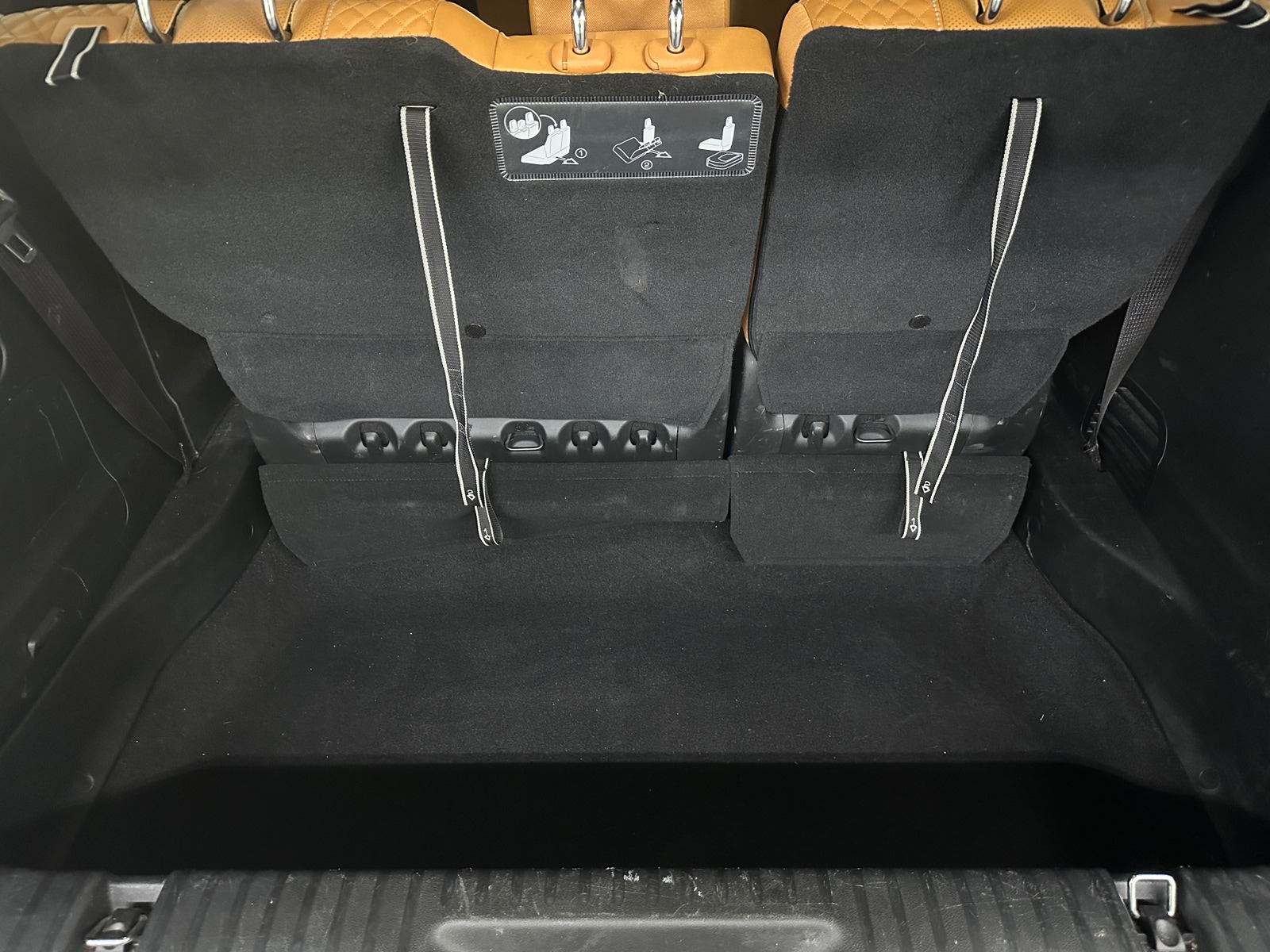 Thumbnail: 2021 Chrysler Pacifica - 6