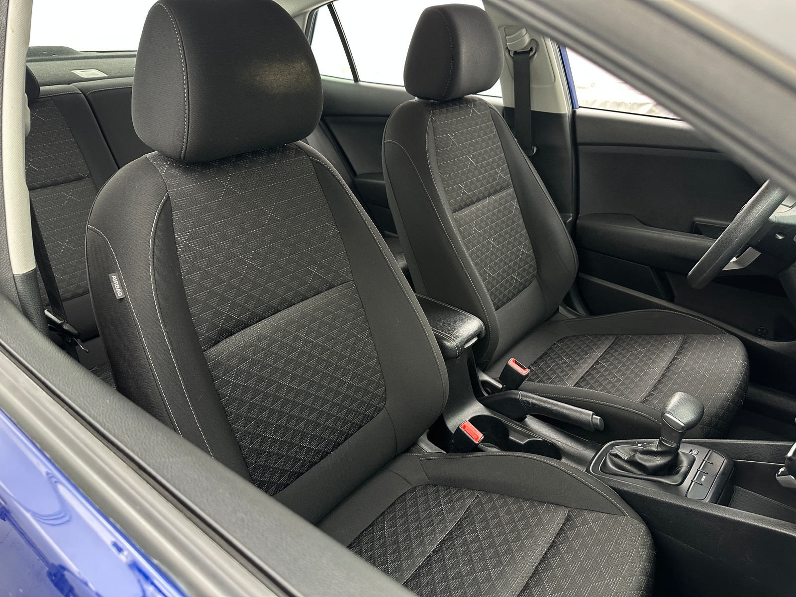 Thumbnail: 2019 Kia Rio - 2